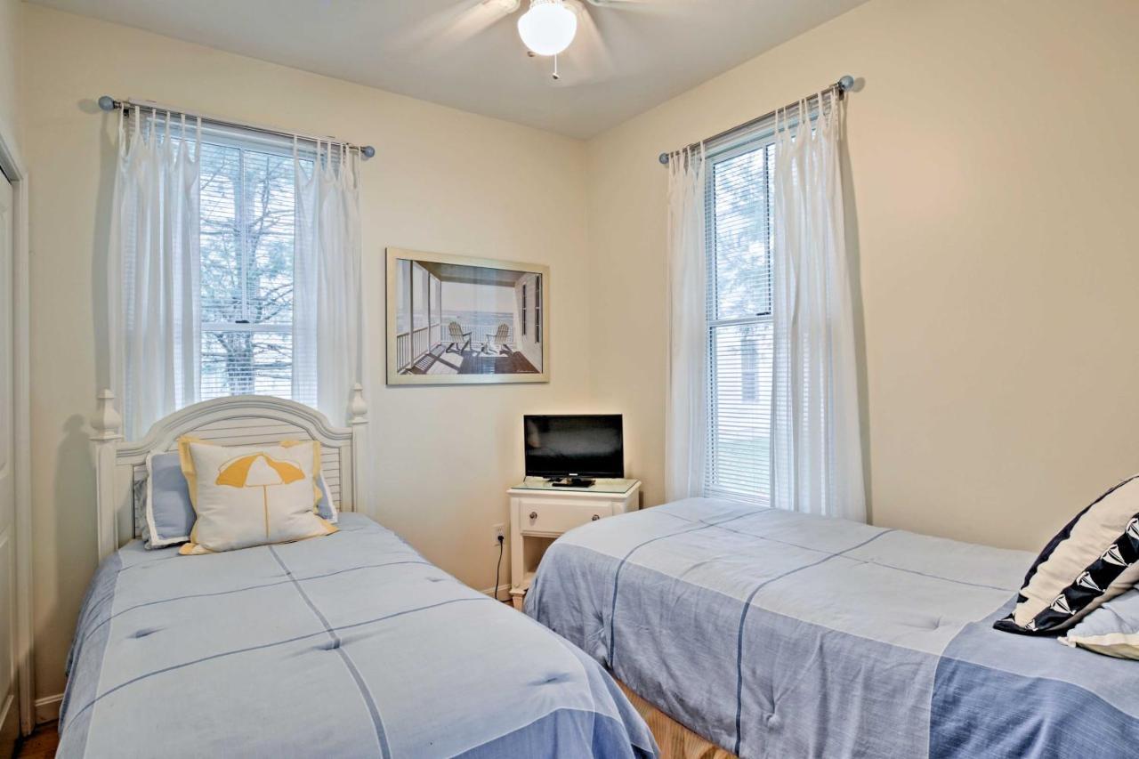 Coastal Wells Cottage With Access To Game Room And Gym Exterior photo